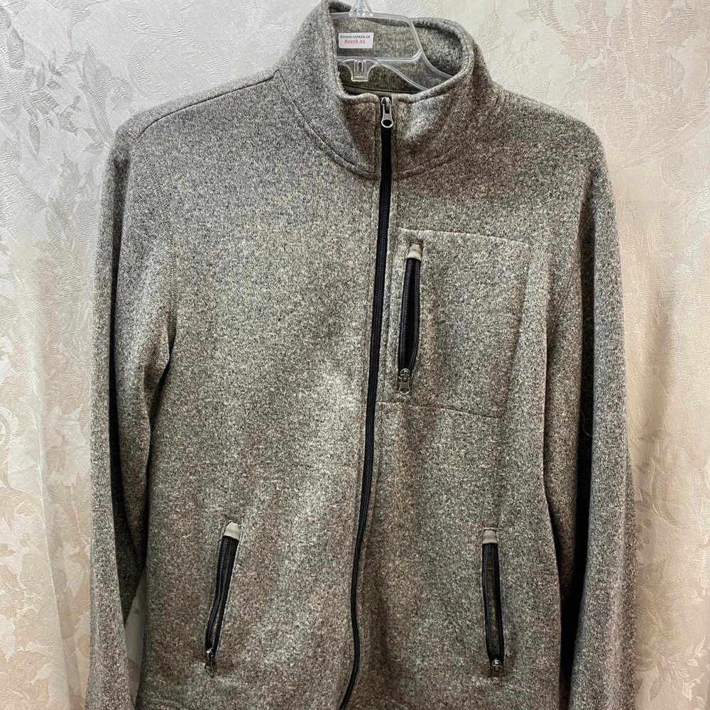 Size M Men's Sonoma Gray Zip up Sweater